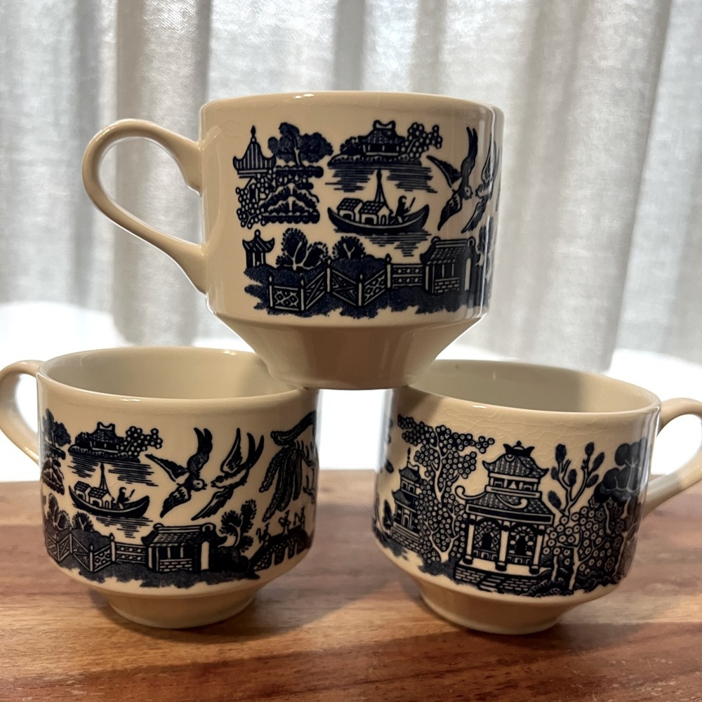 Three Gorgeous Made in England Churchill Blue Willow Coffee Tea Cups